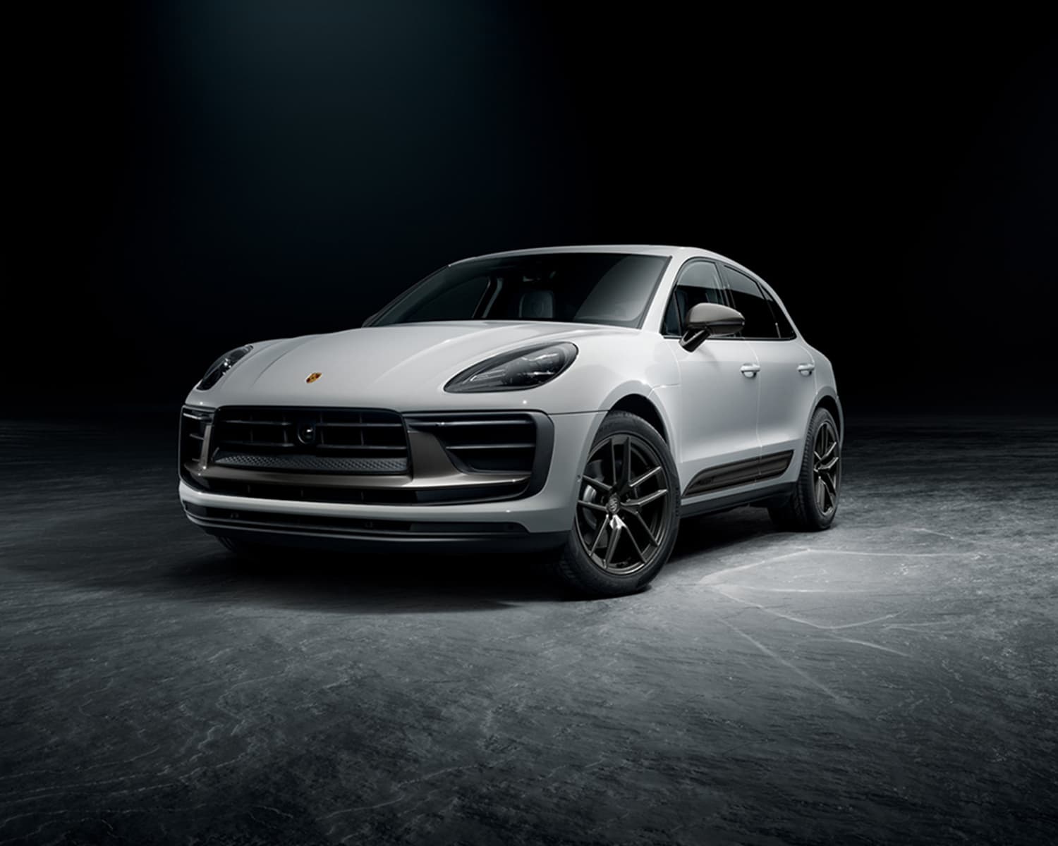 How Can I Check for Porsche Safety Recalls and Book the Fix near McFarland, CA?