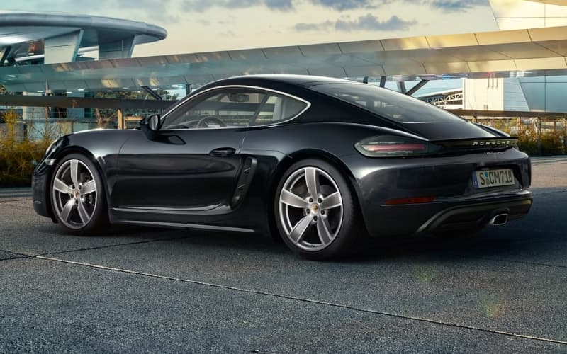 How Porsche Bakersfield Helps You Choose the Right Option