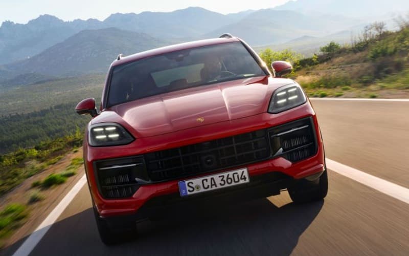 2025 Porsche Cayenne Overview